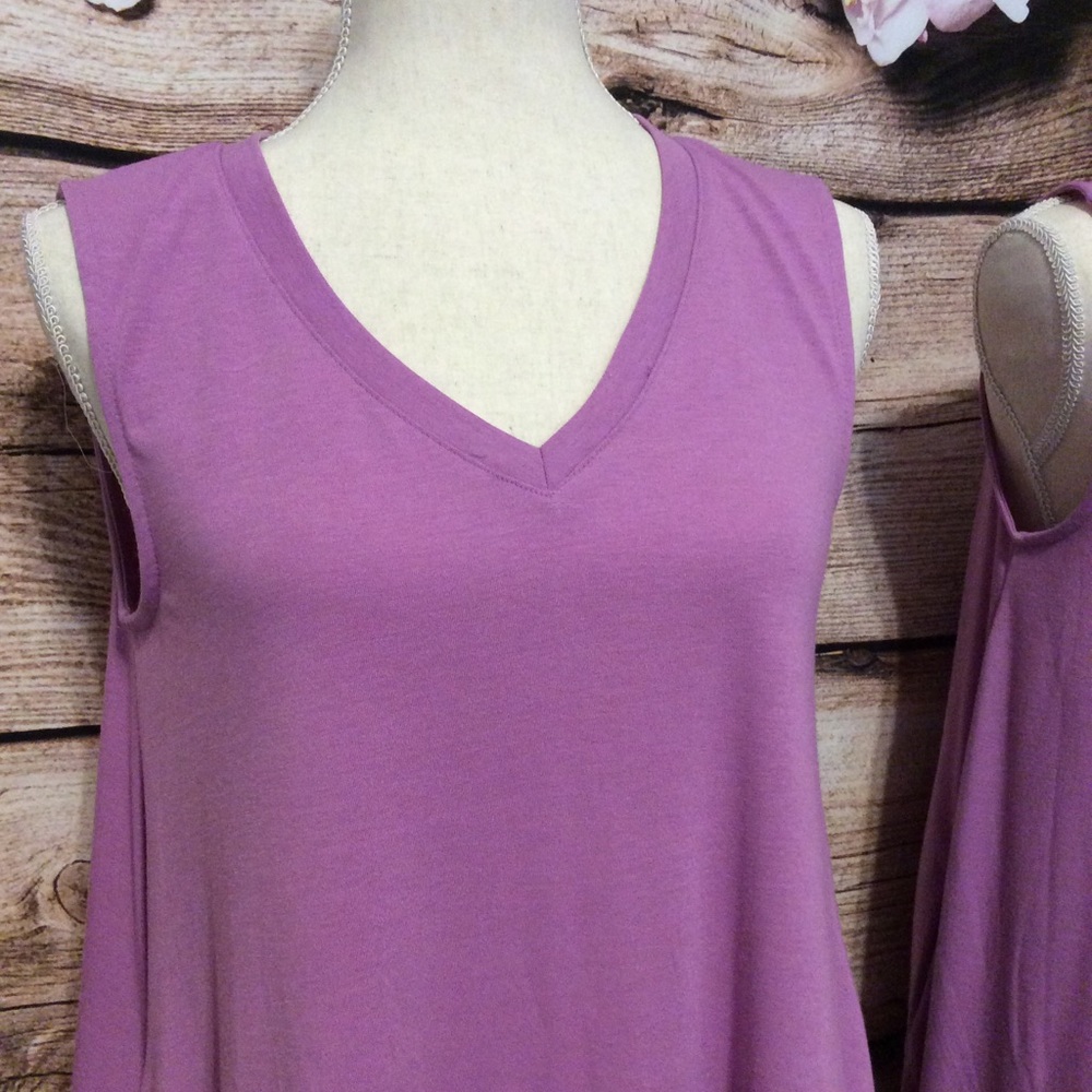 NWOT Ladies sleeveless tunic dress